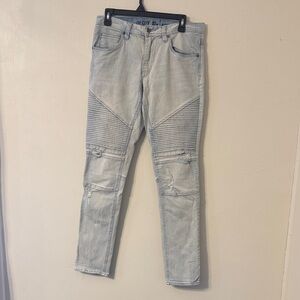 Men's Distressed Light Gray Skinny Jeans